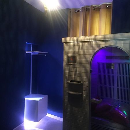 Le Love Spa Lyon Exterior foto