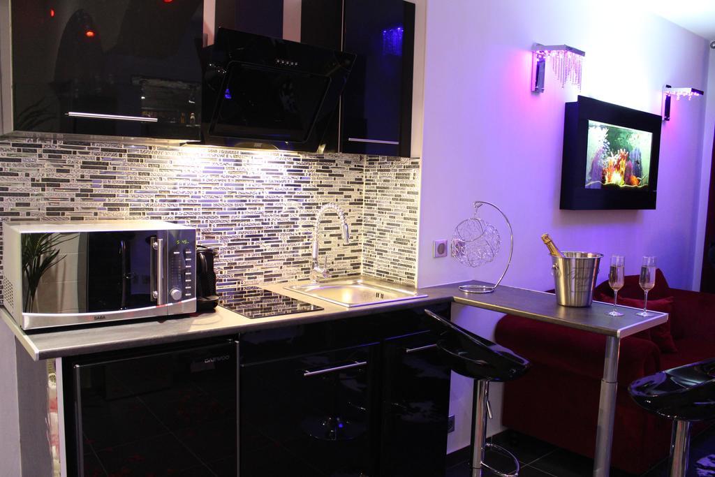 Le Love Spa Lyon Exterior foto