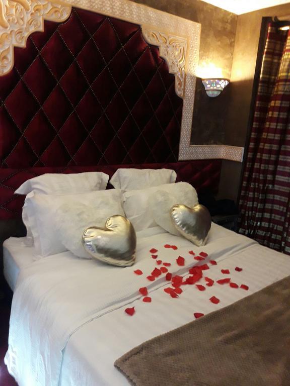 Le Love Spa Lyon Exterior foto