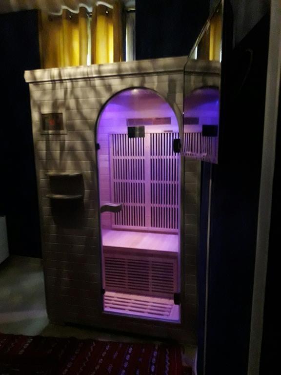 Le Love Spa Lyon Exterior foto